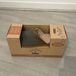 Toasties by Totes Men’s Slippers, size 9-10 with memory foam foot in grey/brown